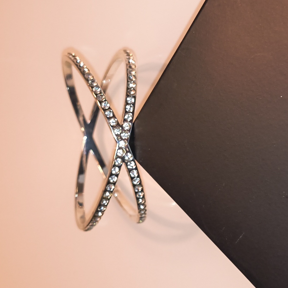 Avon Proud Texan Criss Cross Bracelet